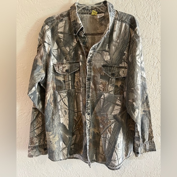 Game Winner Other - Game Winner camo long sleeve men’s shirt size XL